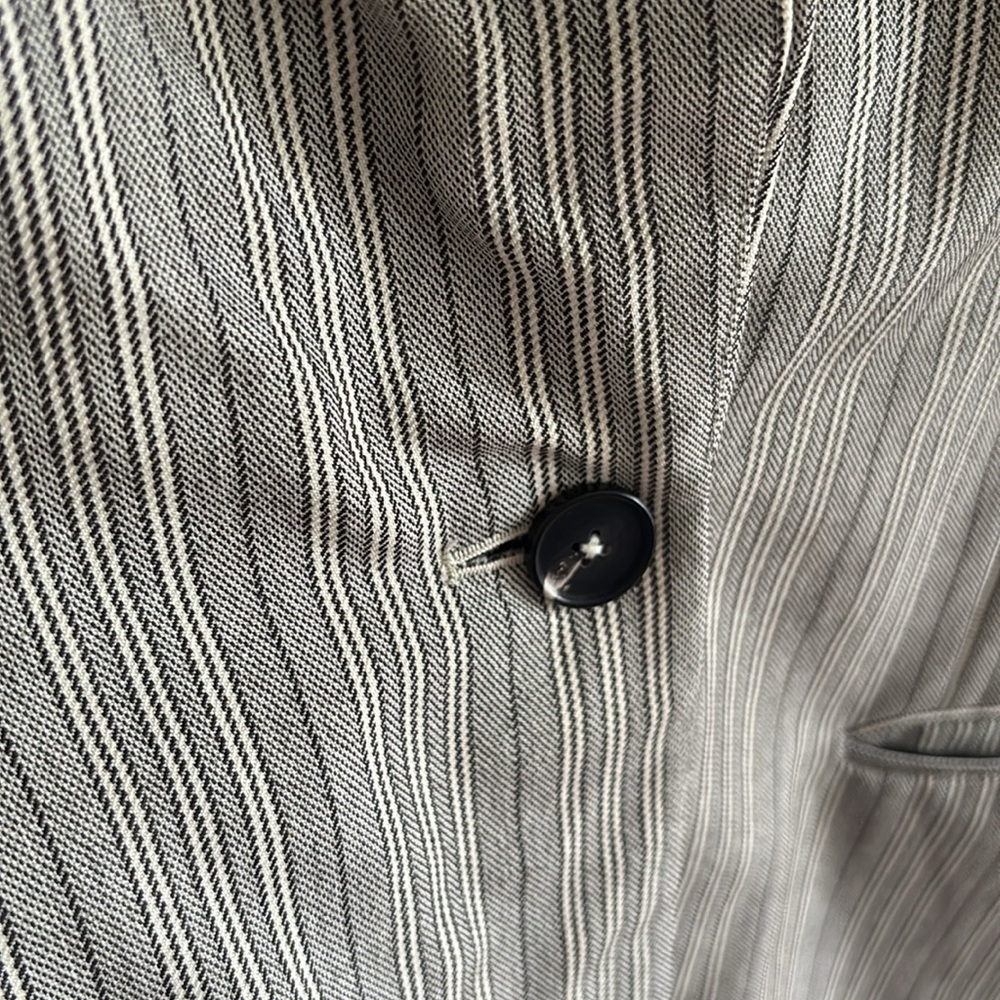 CO • oversized striped blazer- 100% wool - Picture 7 of 7